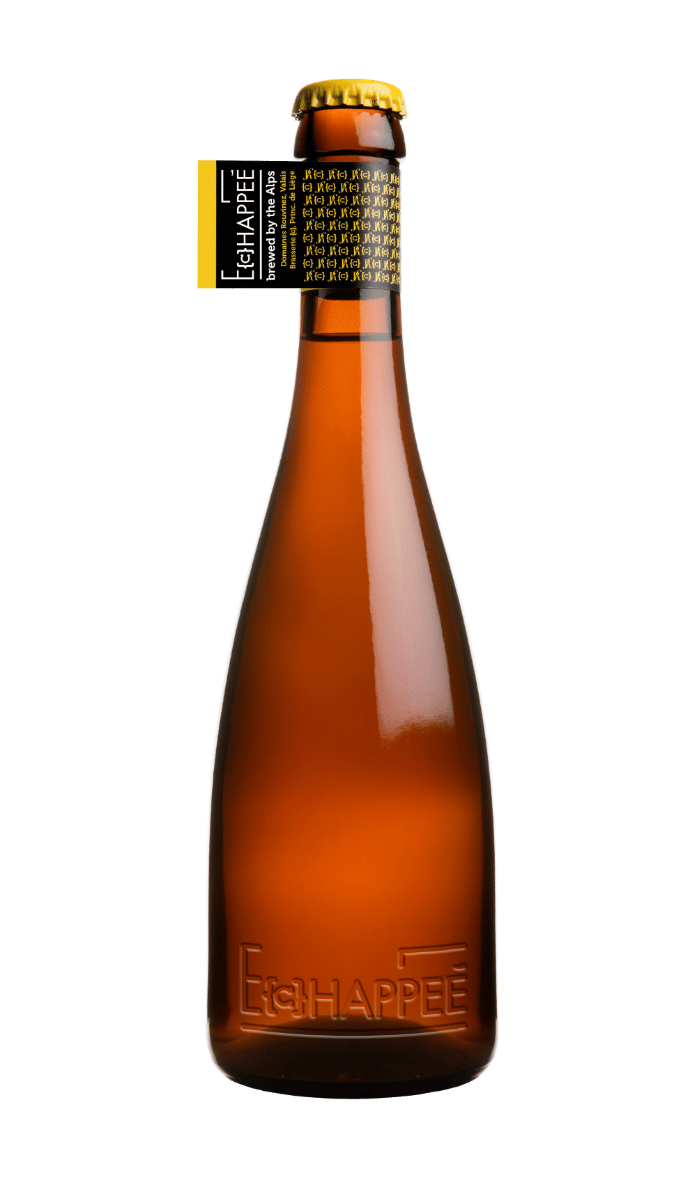 L'Échappée Bierflasche aus Bernsteinglas mit gelbem Kronkorken und grafischem Etikett auf weißem Hintergrund.